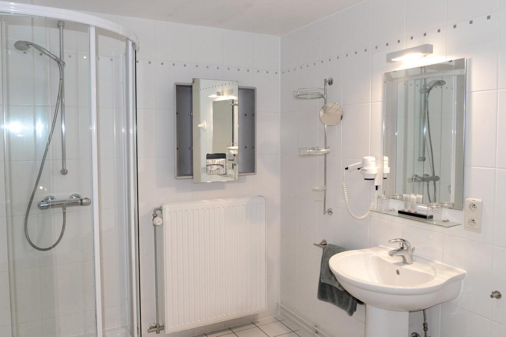 Hotel Vijfwegen Roeselare Ngoại thất bức ảnh